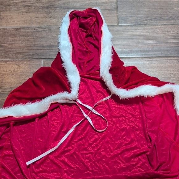 Red Velvet Cape with White Fur Trim - Picture 3 of 3